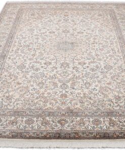 Kashmir Oriental Rug 243 × 171 cm, silk, hand-knotted — view 2