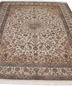 Kashmir Oriental Rug 243 × 171 cm, silk, hand-knotted — view 7