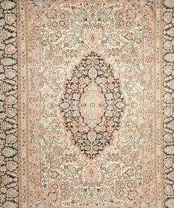 Kashmir Oriental Rug 248 × 172 cm, silk, hand-knotted — view 5