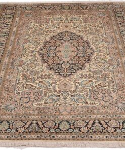 Kashmir Oriental Rug 248 × 172 cm, silk, hand-knotted — view 2