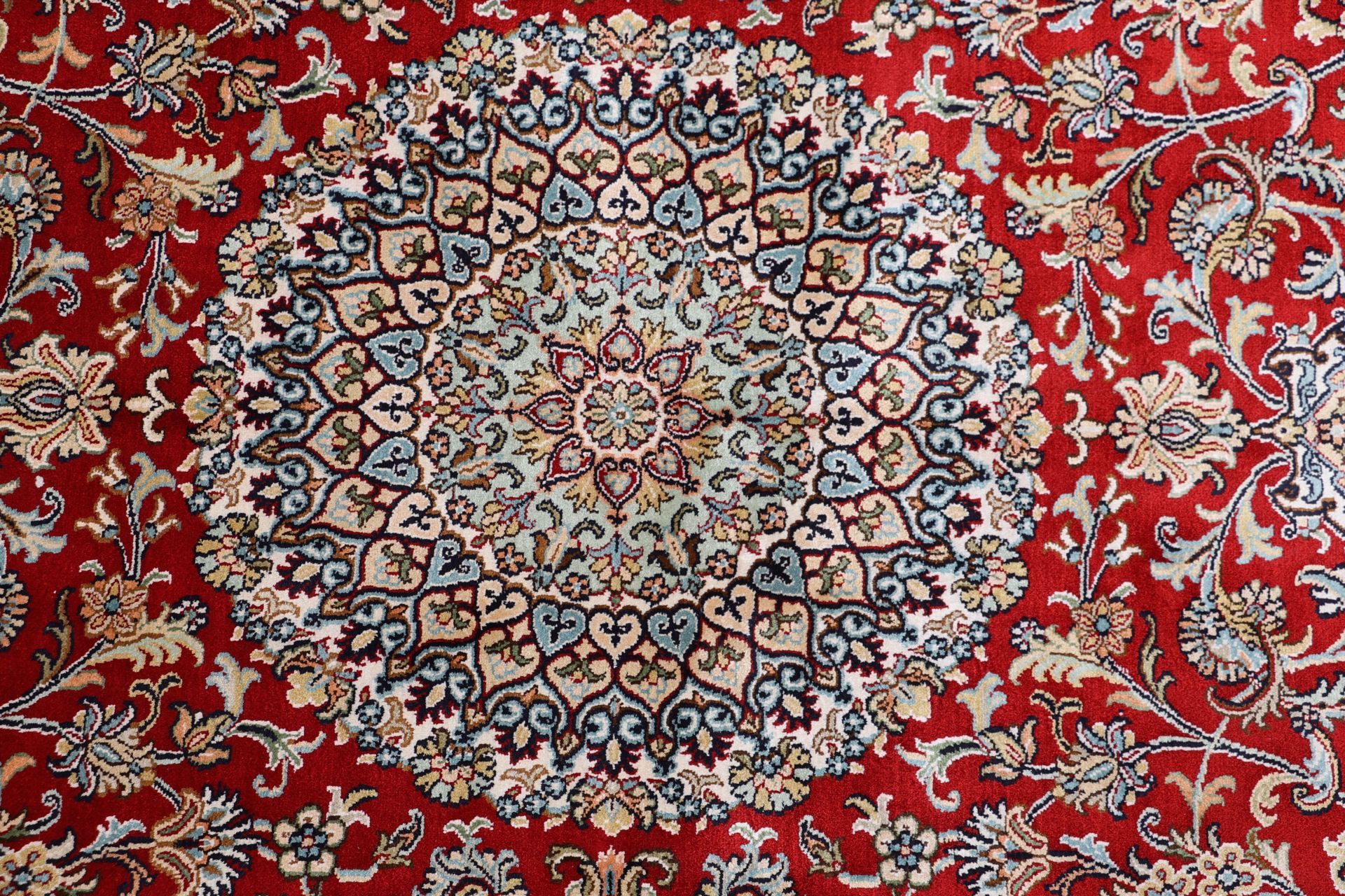 Kashmir Oriental Rug 249 × 173 cm, silk, hand-knotted — view 9