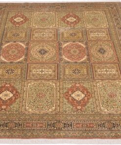 Kashmir Oriental Rug 270 × 182 cm, silk, hand-knotted — view 2