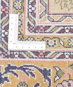 Kashmir Oriental Rug 274 × 183 cm, silk, hand-knotted — view 3