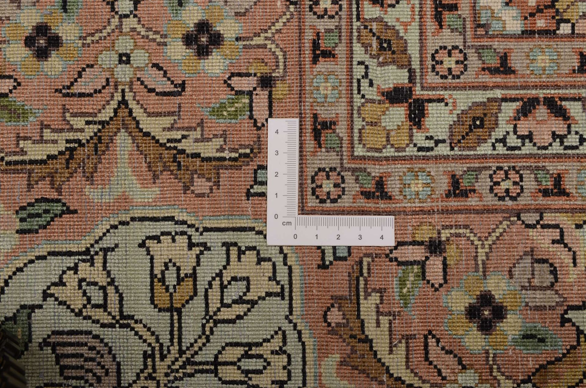 Kashmir Oriental Rug 269 × 184 cm, silk, hand-knotted — view 3
