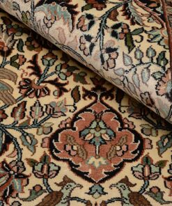Kashmir Oriental Rug 269 × 184 cm, silk, hand-knotted — view 4