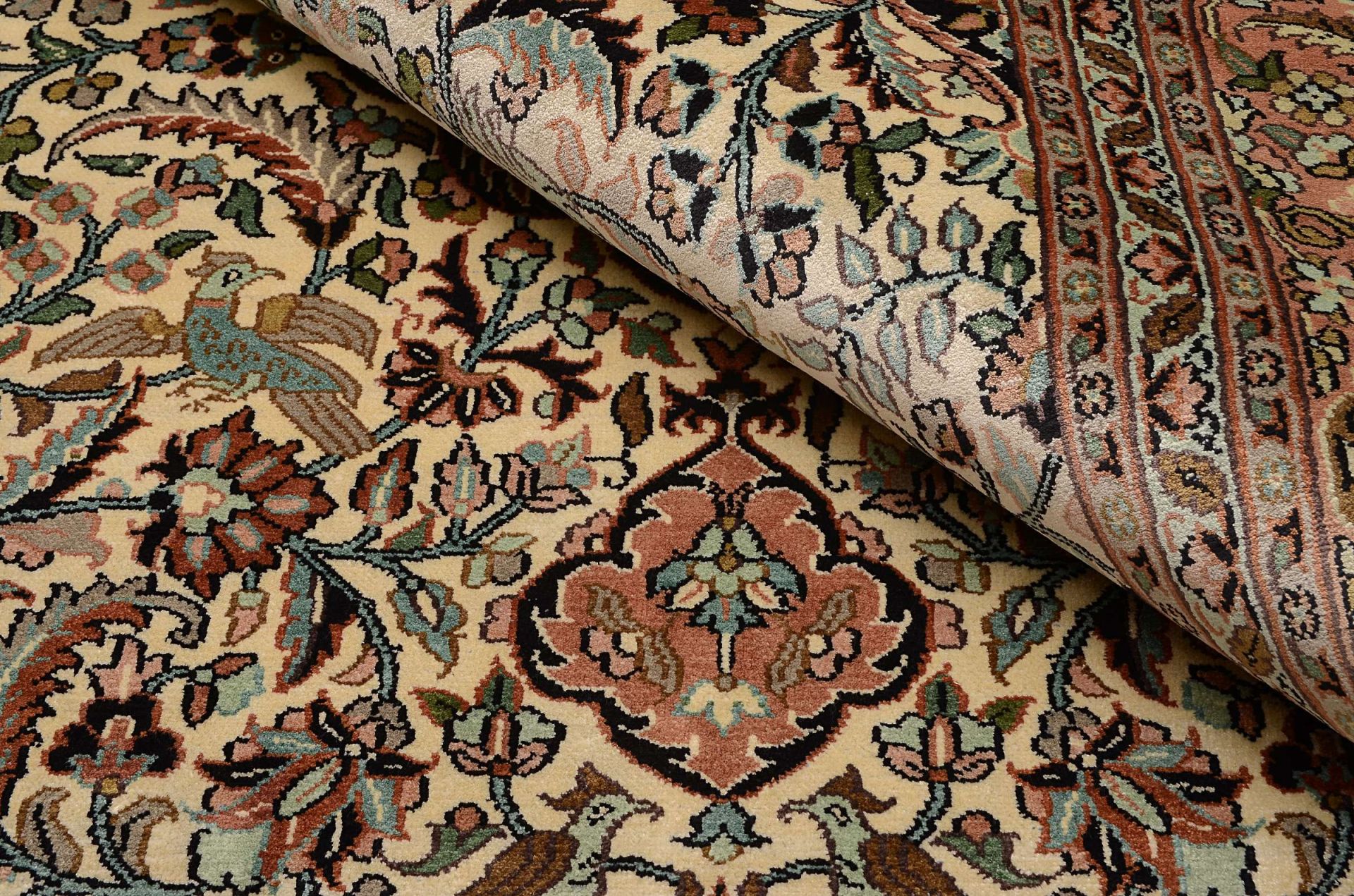 Kashmir Oriental Rug 269 × 184 cm, silk, hand-knotted — view 4