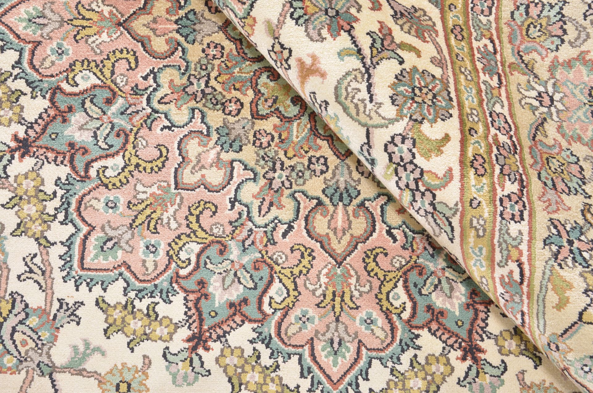 Kashmir Oriental Rug 280 × 184 cm, silk, hand-knotted — view 4