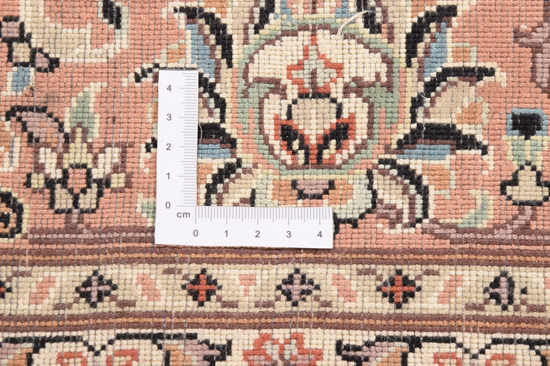 Kashmir Oriental Rug 266 × 185 cm, silk, hand-knotted — view 3