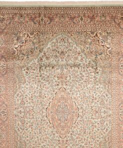 Kashmir Oriental Rug 266 × 185 cm, silk, hand-knotted — view 6