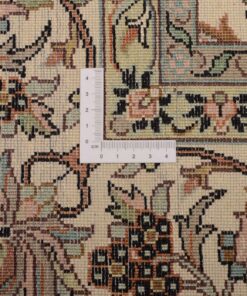 Kashmir Oriental Rug 277 × 185 cm, silk, hand-knotted — view 3