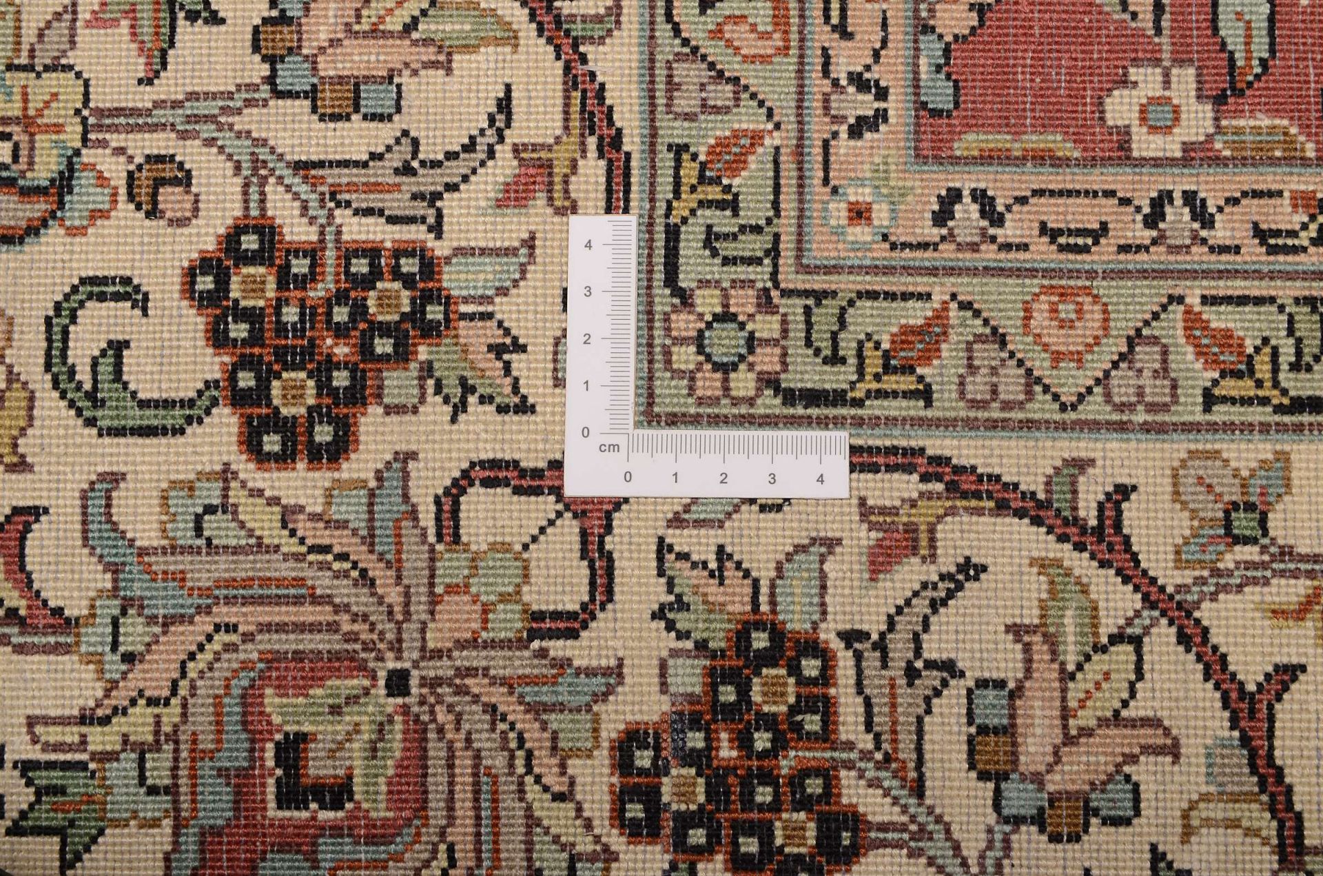 Kashmir Oriental Rug 279 × 185 cm, silk, hand-knotted — view 3