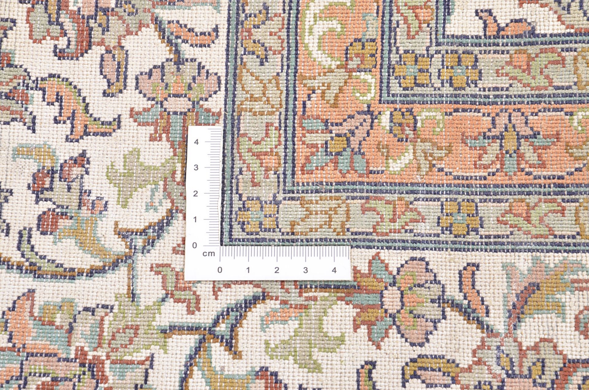 Kashmir Oriental Rug 289 × 185 cm, silk, hand-knotted — view 4