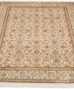 Kashmir Oriental Rug 273 × 186 cm, silk, hand-knotted — view 2