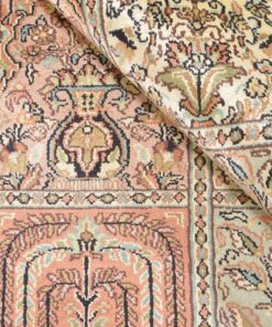 Kashmir Oriental Rug 253 × 187 cm, silk, hand-knotted — view 4