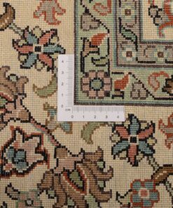 Kashmir Oriental Rug 276 × 188 cm, silk, hand-knotted — view 3
