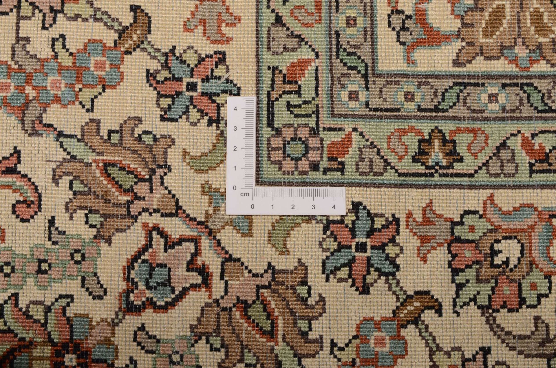 Kashmir Oriental Rug 276 × 188 cm, silk, hand-knotted — view 3