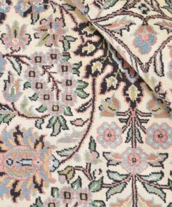 Kashmir Oriental Rug 271 × 192 cm, silk, hand-knotted — view 4