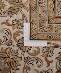 Kashmir Oriental Rug 260 × 198 cm, silk, hand-knotted — view 3