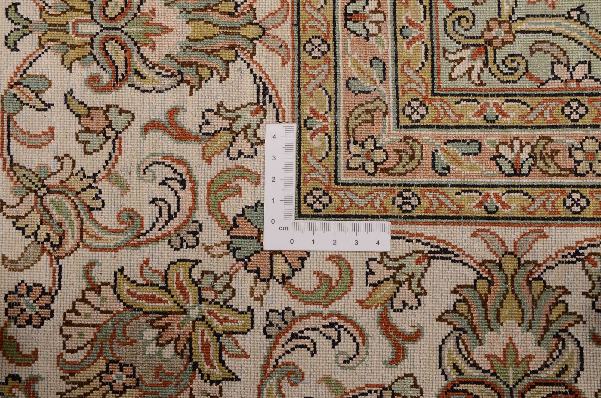 Kashmir Oriental Rug 260 × 198 cm, silk, hand-knotted — view 3