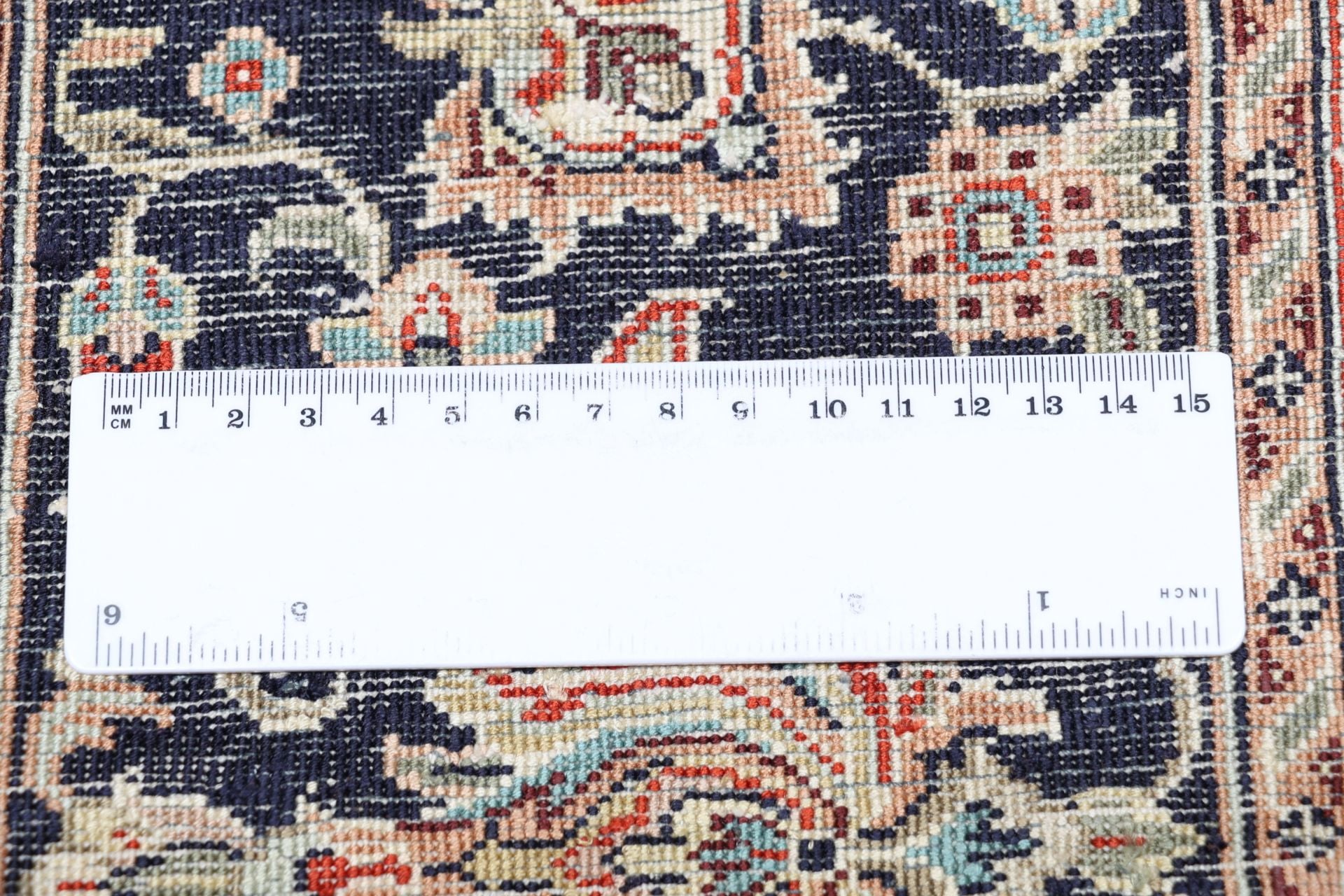 Kashmir Oriental Rug 299 × 201 cm, silk, hand-knotted — view 11