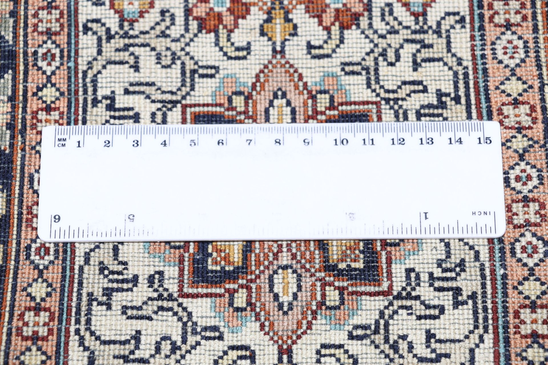 Kashmir Oriental Rug 296 × 203 cm, silk, hand-knotted — view 11