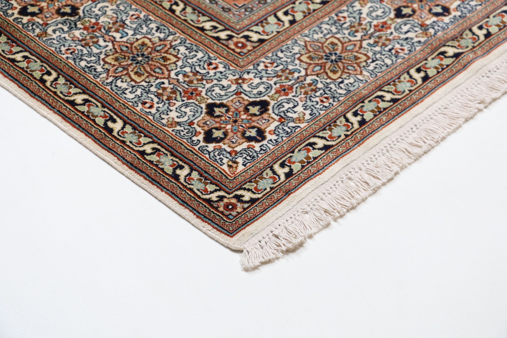 Kashmir Oriental Rug 296 × 215 cm, silk, hand-knotted — view 6