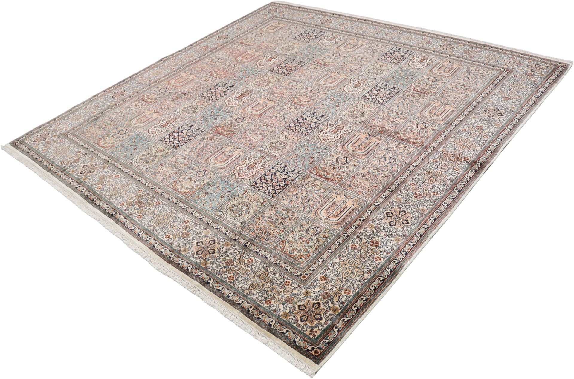 Kashmir Oriental Rug 245 × 245 cm, silk, hand-knotted — view 3