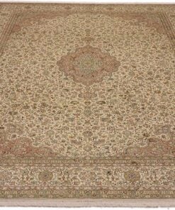 Kashmir Oriental Rug 336 × 245 cm, silk, hand-knotted — view 2