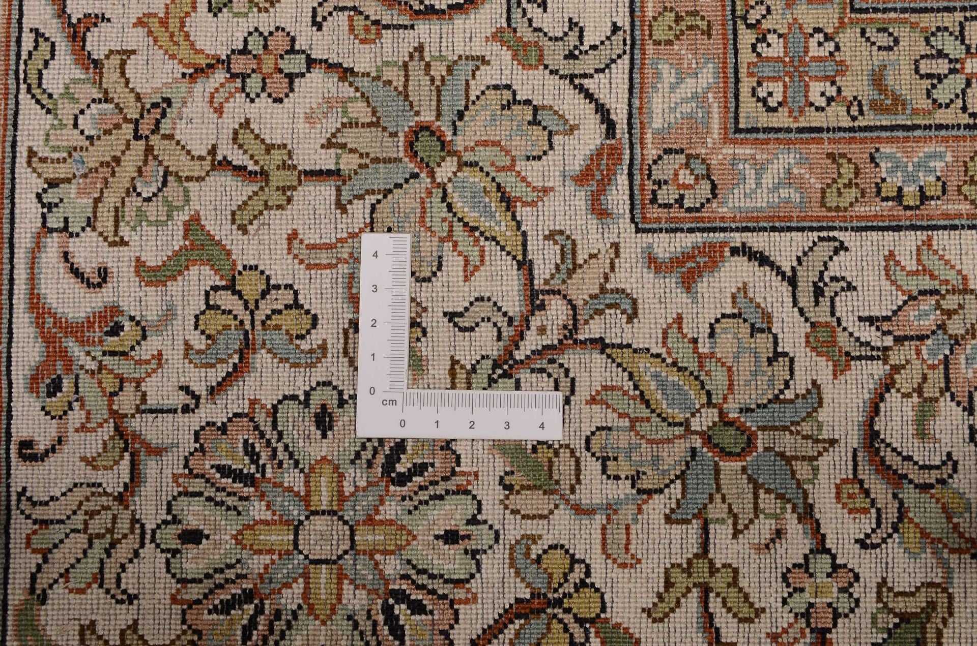 Kashmir Oriental Rug 336 × 245 cm, silk, hand-knotted — view 3