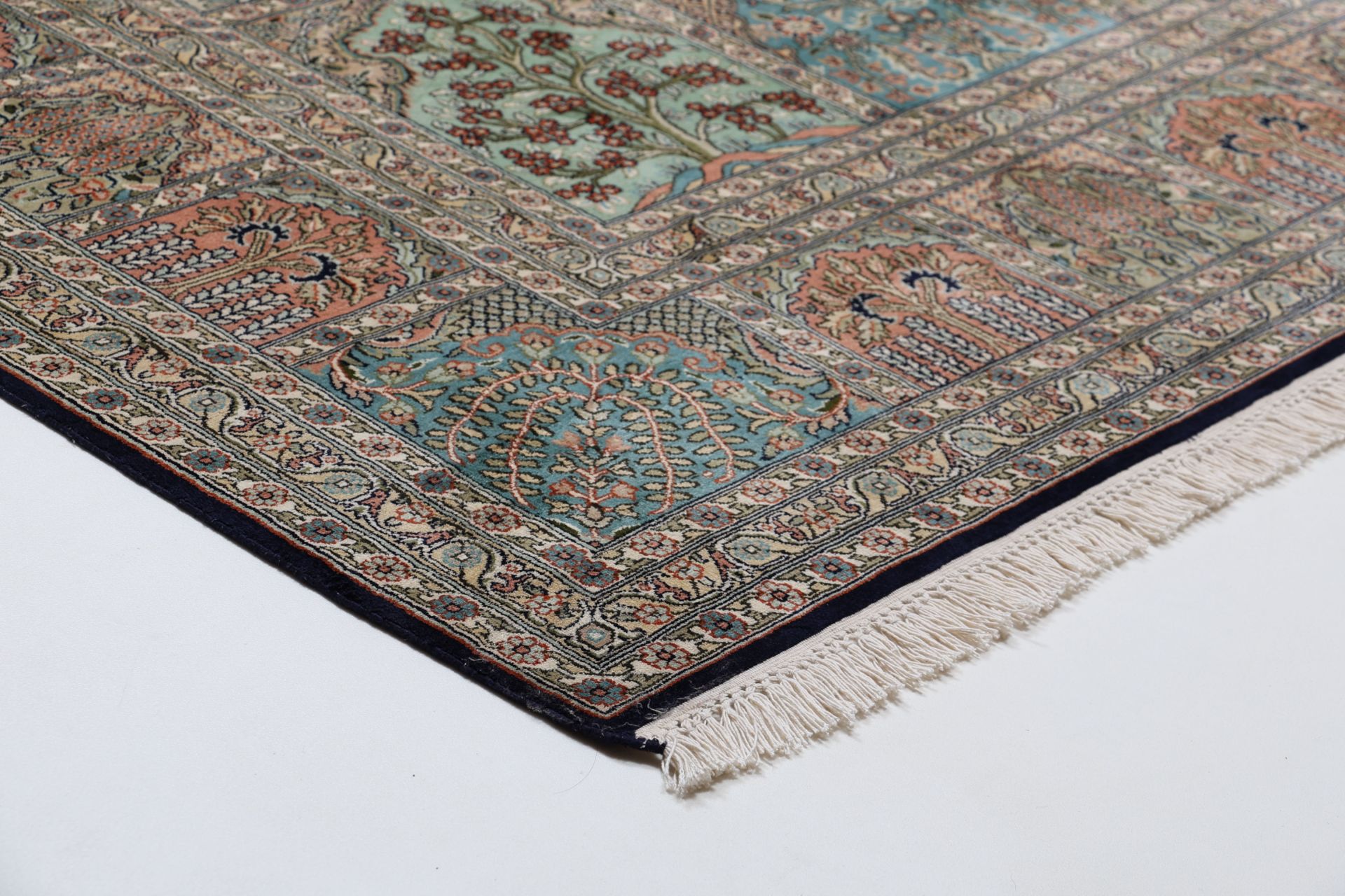 Kashmir Oriental Rug 300 × 248 cm, silk, hand-knotted — view 8