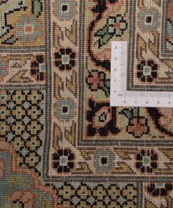 Kashmir Oriental Rug 299 × 281 cm, silk, hand-knotted — view 3
