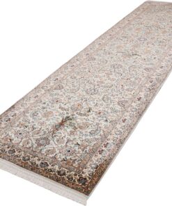 Kashmir Oriental Rug 303 × 83 cm, silk, hand-knotted — view 3