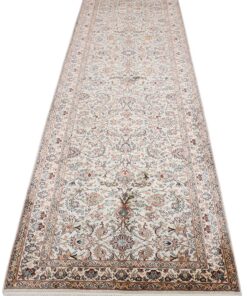 Kashmir Oriental Rug 303 × 83 cm, silk, hand-knotted — view 2