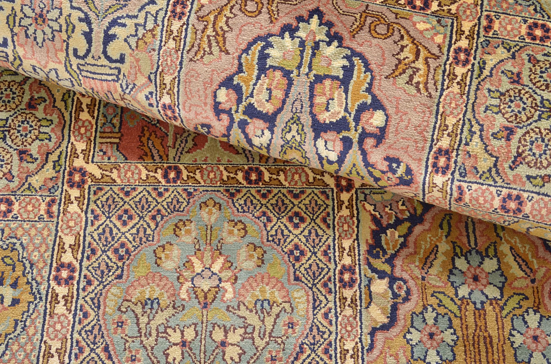 Kashmir Oriental Rug 303 × 88 cm, silk, hand-knotted — view 5