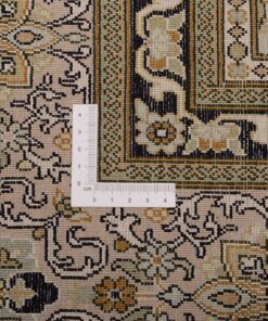 Kashmir Oriental Rug 222 × 148 cm, silk, hand-knotted — view 3