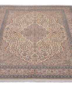 Kashmir Oriental Rug 250 × 170 cm, silk, hand-knotted — view 2
