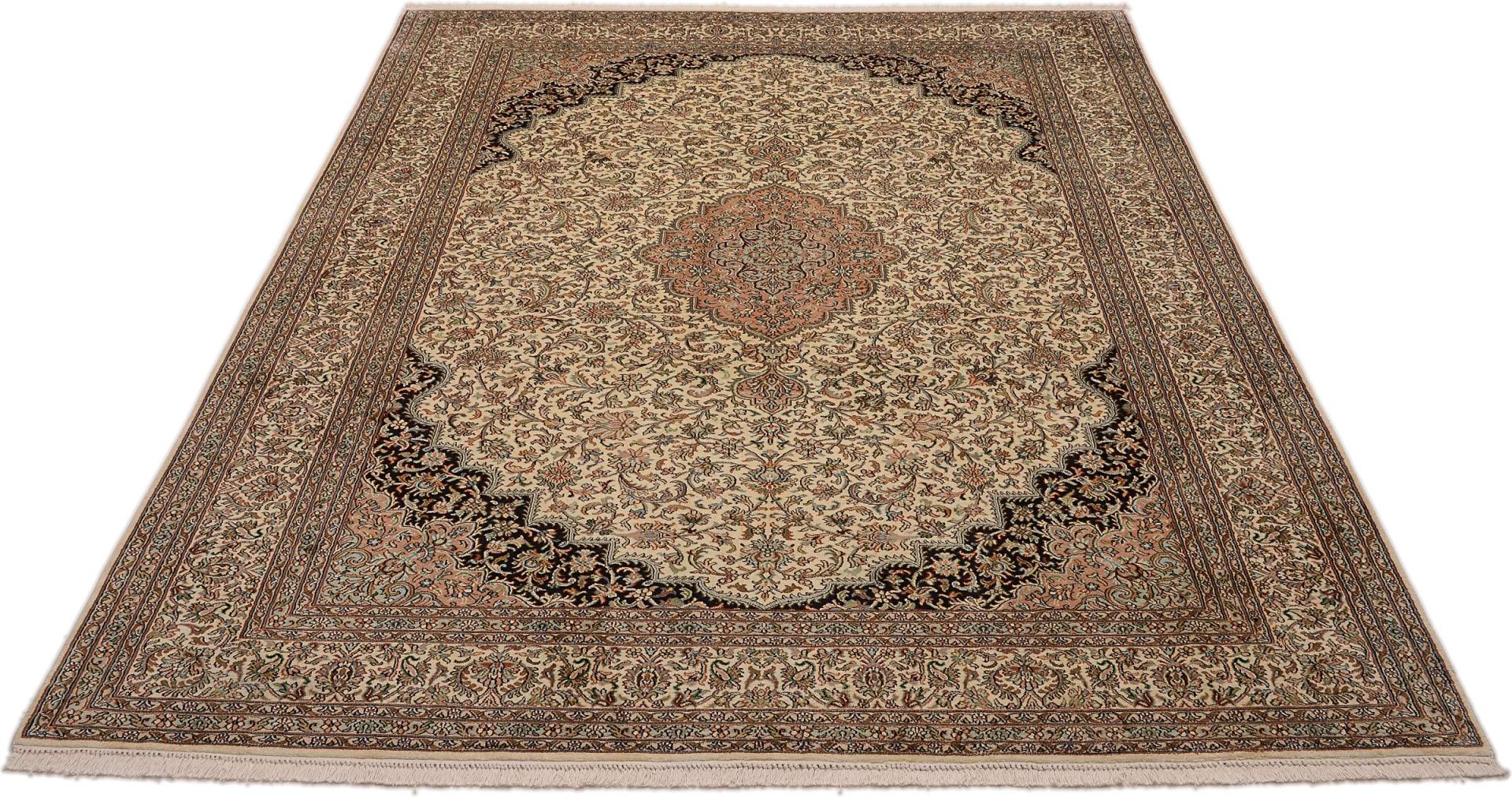Kashmir Oriental Rug 298 × 205 cm, silk, hand-knotted — view 2