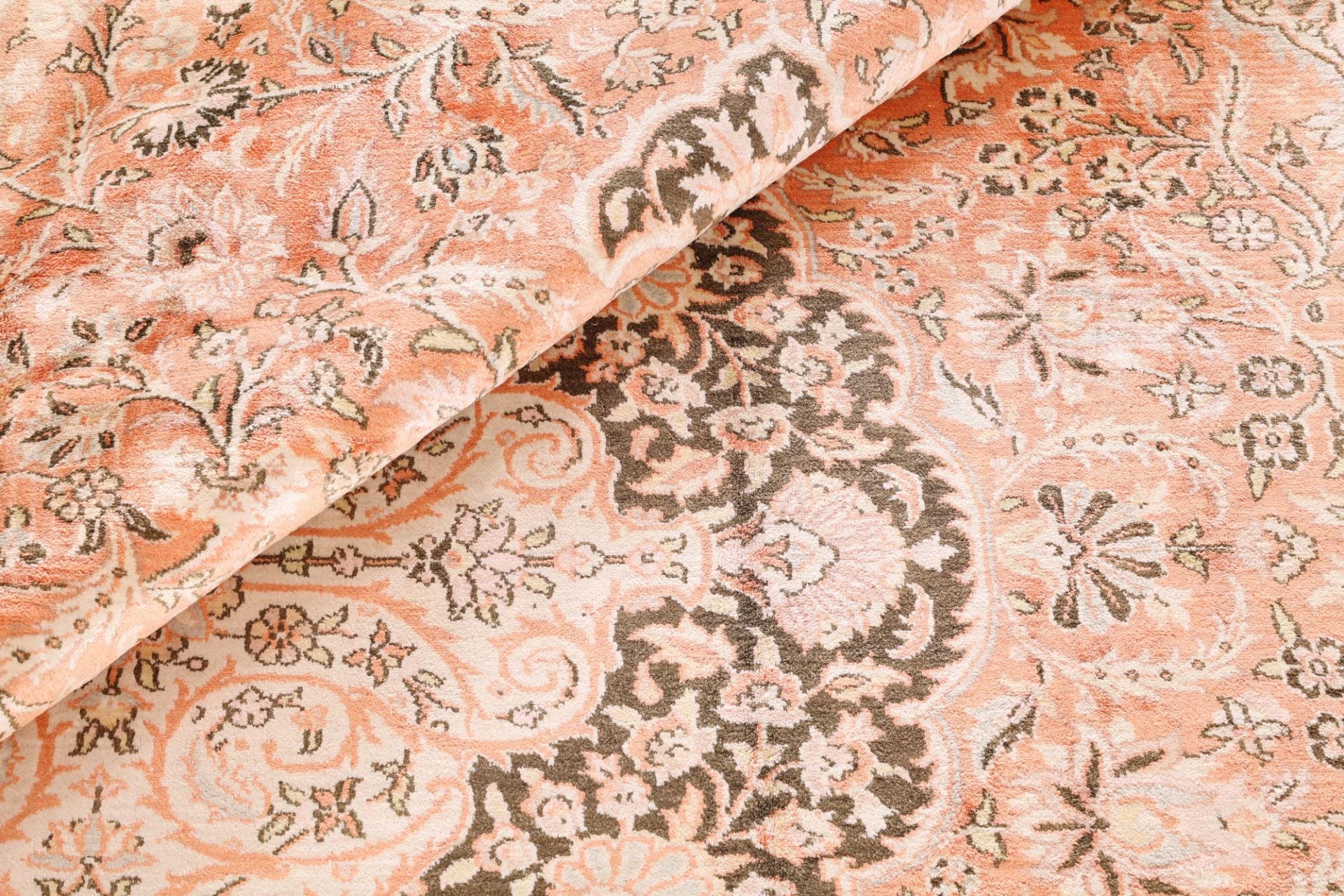 Kashmir Oriental Rug 312 × 214 cm, wool & silk, hand-knotted — view 8