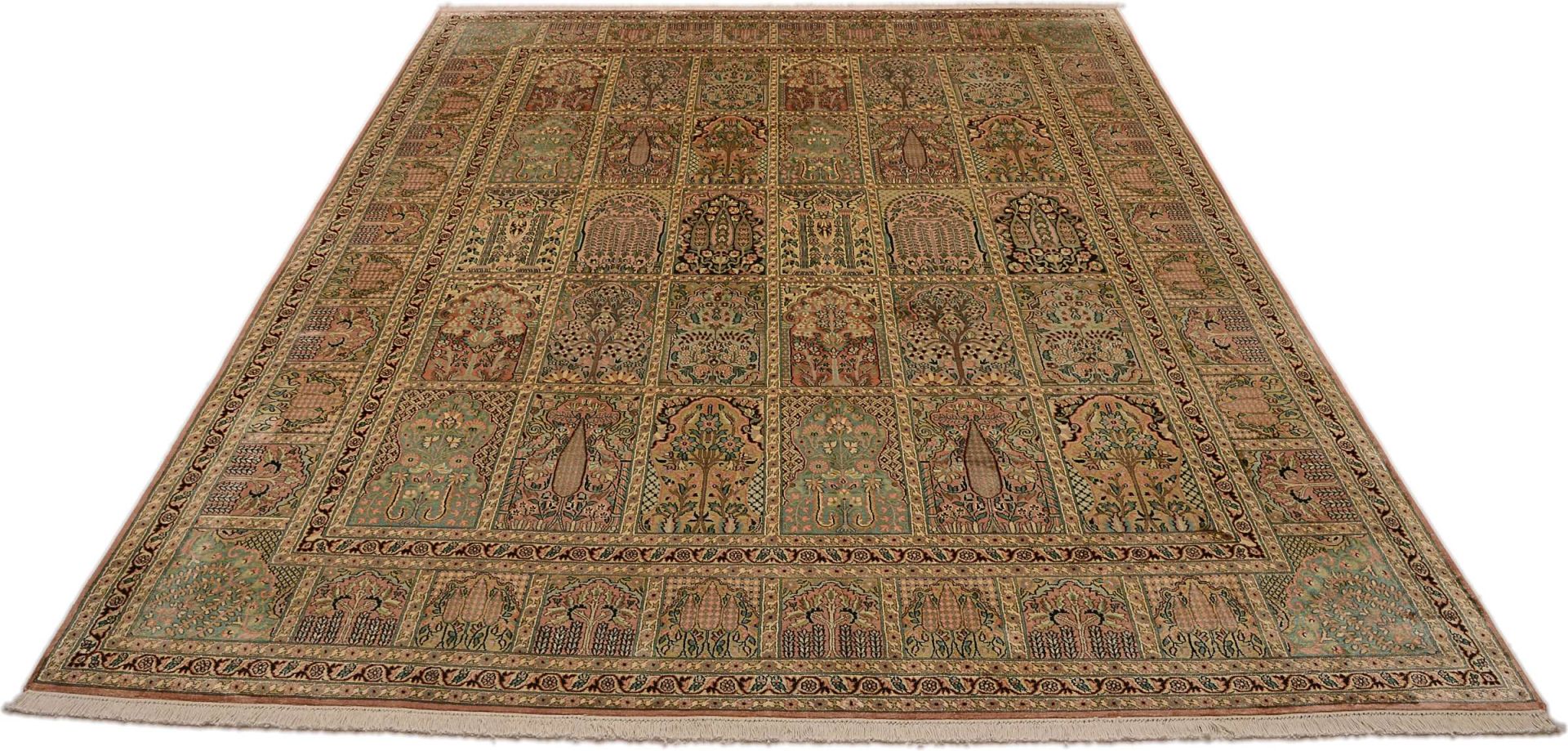 Kashmir Oriental Rug 320 × 243 cm, silk, hand-knotted — view 2