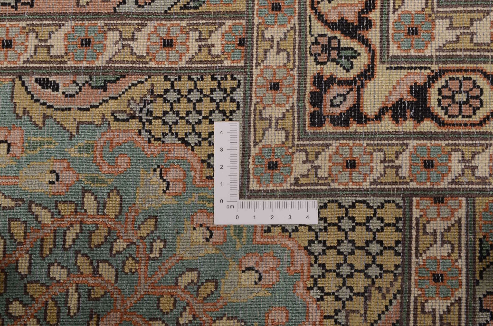 Kashmir Oriental Rug 320 × 243 cm, silk, hand-knotted — view 3