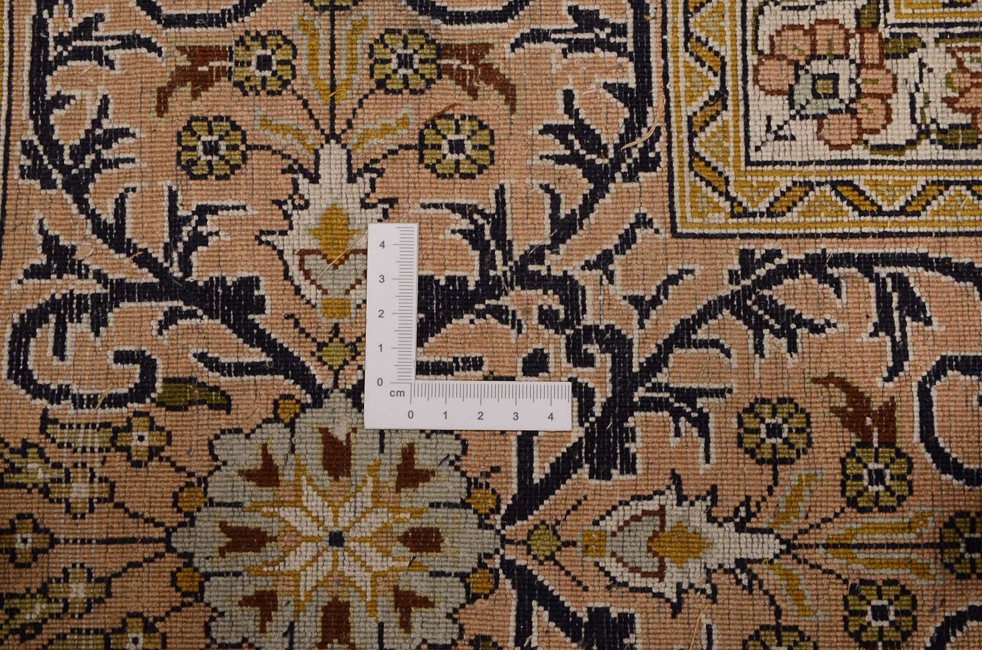 Kashmir Oriental Rug 343 × 246 cm, silk, hand-knotted — view 3