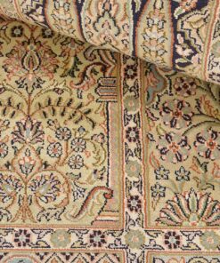 Kashmir Oriental Rug 365 × 82 cm, silk, hand-knotted — view 5