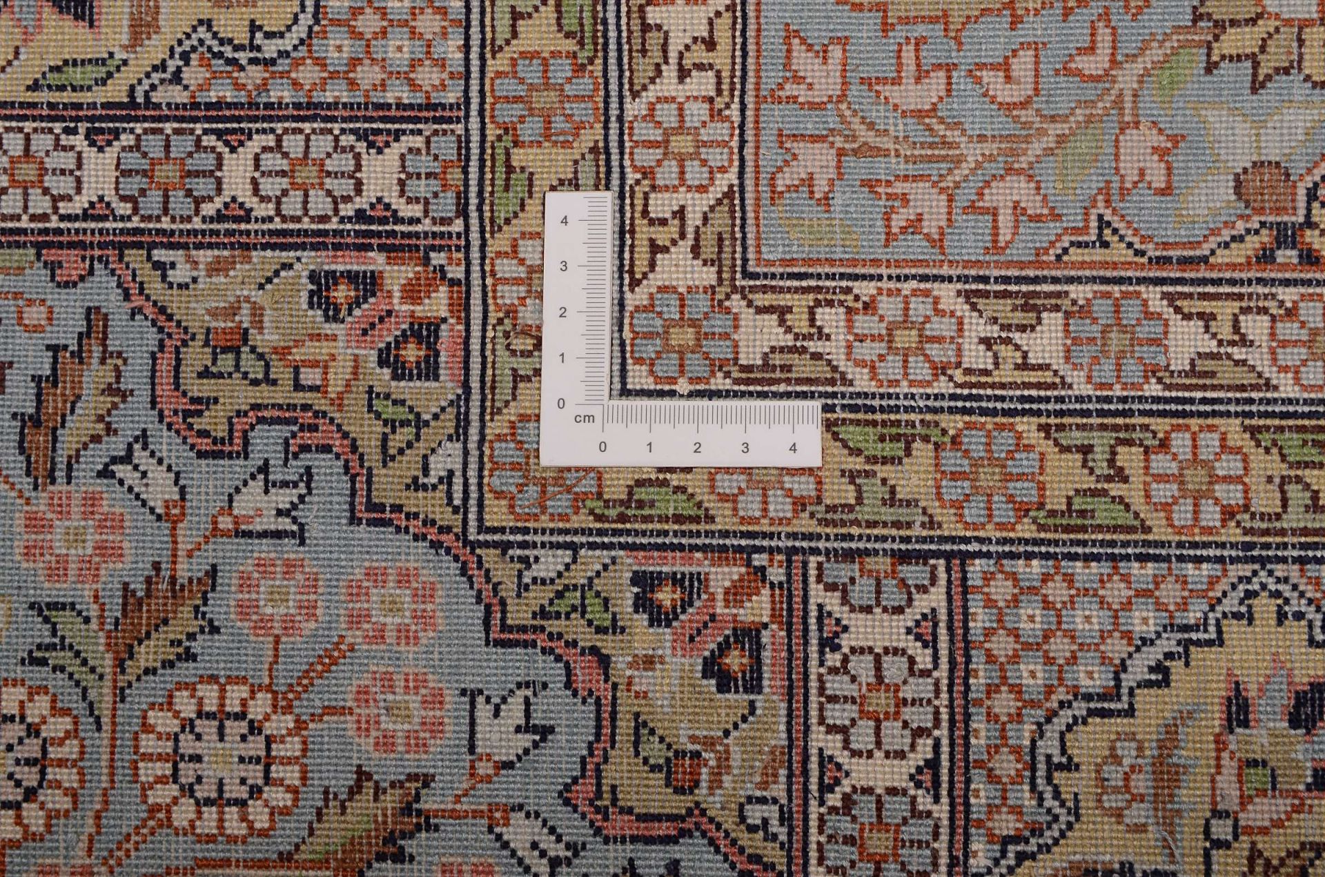 Kashmir Oriental Rug 298 × 94 cm, silk, hand-knotted — view 3