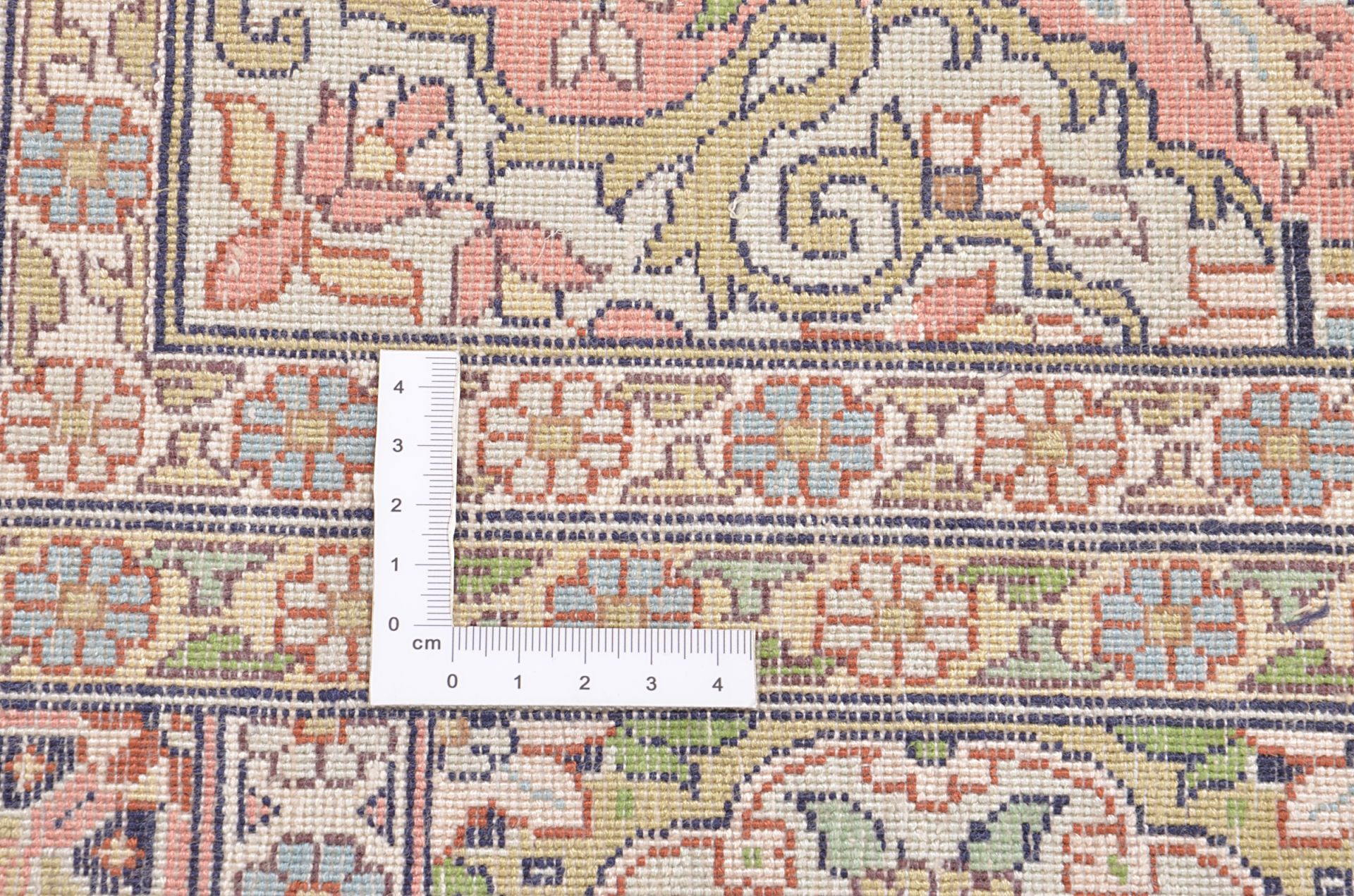 Kashmir Oriental Rug 308 × 94 cm, silk, hand-knotted — view 4