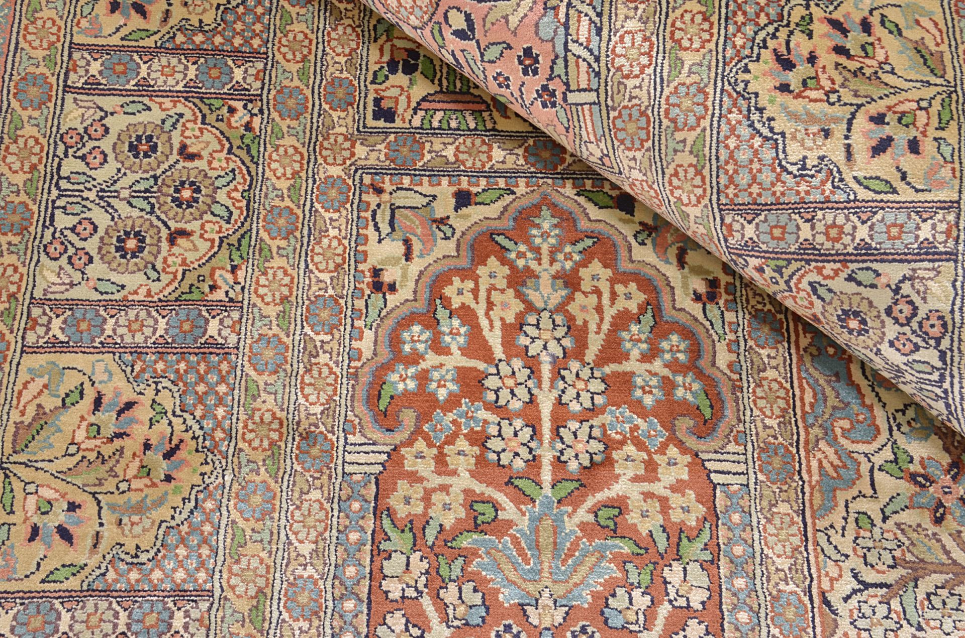 Kashmir Oriental Rug 308 × 94 cm, silk, hand-knotted — view 5
