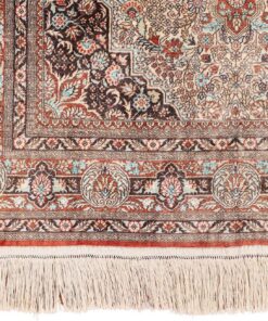 Oriental Rug 91 × 62 cm, silk, hand-knotted — view 5