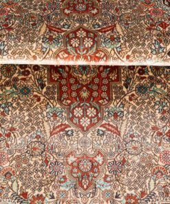 Oriental Rug 91 × 62 cm, silk, hand-knotted — view 8
