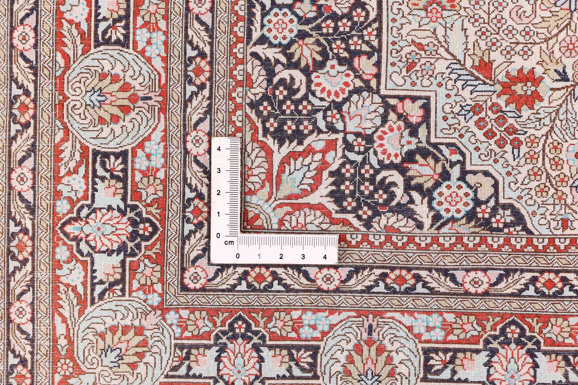 Oriental Rug 91 × 62 cm, silk, hand-knotted — view 9