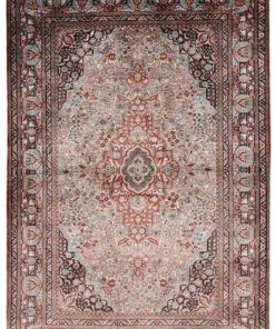 Oriental Rug 91 × 62 cm, silk, hand-knotted