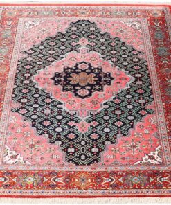 Qom Persian Rug 152 × 105 cm, silk, hand-knotted — view 2